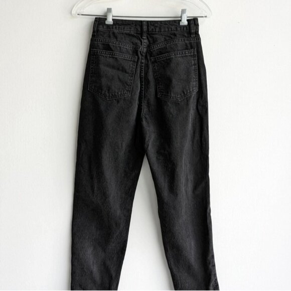 ASOS extreme distressed black high rise mom jeans - Picture 4 of 8